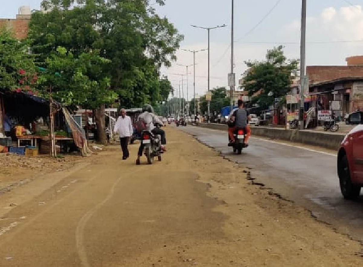 CM and 76-61% Budget of the Capital to improve the Road in his Minister’s Home District