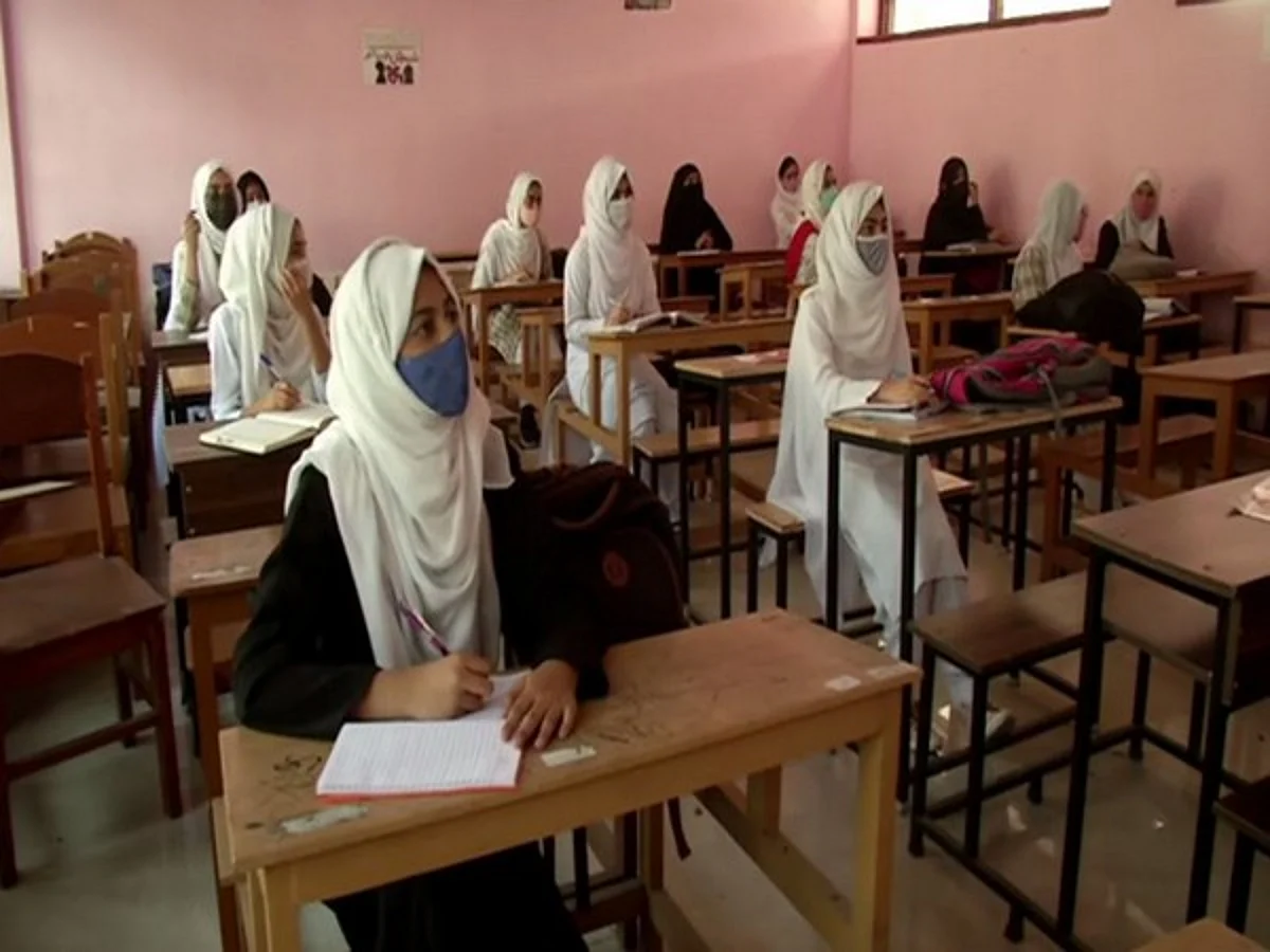 J-K: Srinagar schools reopen for classes 10, 12 with COVID-19 protocols in place