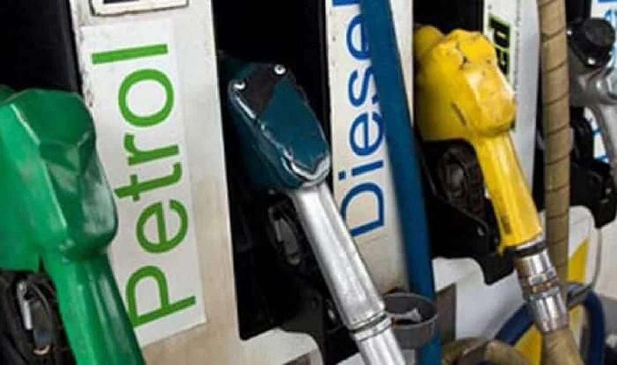 Dealer Association’s Big Decision; Pumps will open only from 7 am to 5 pm for 15 Days