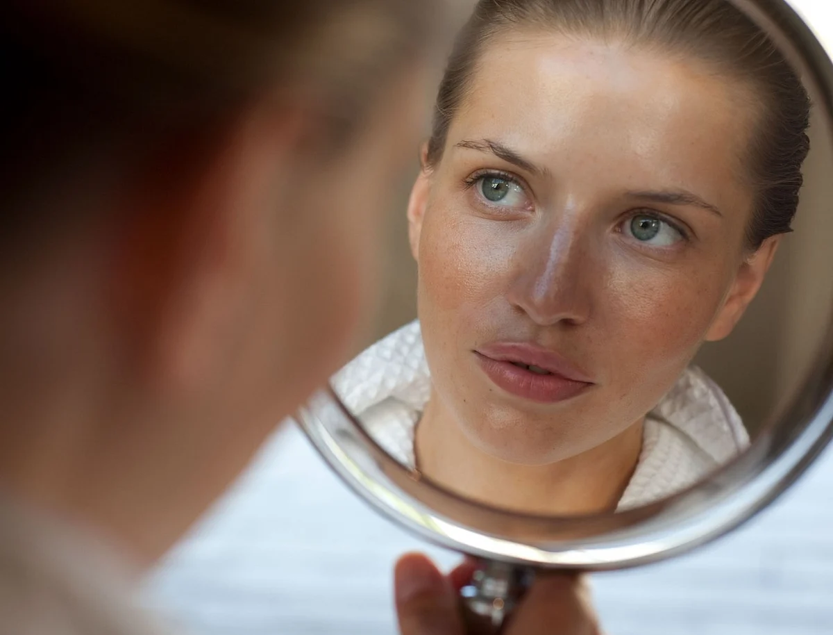Follow these 4 Tips after Waking up for a Glowing and Spotless Skin