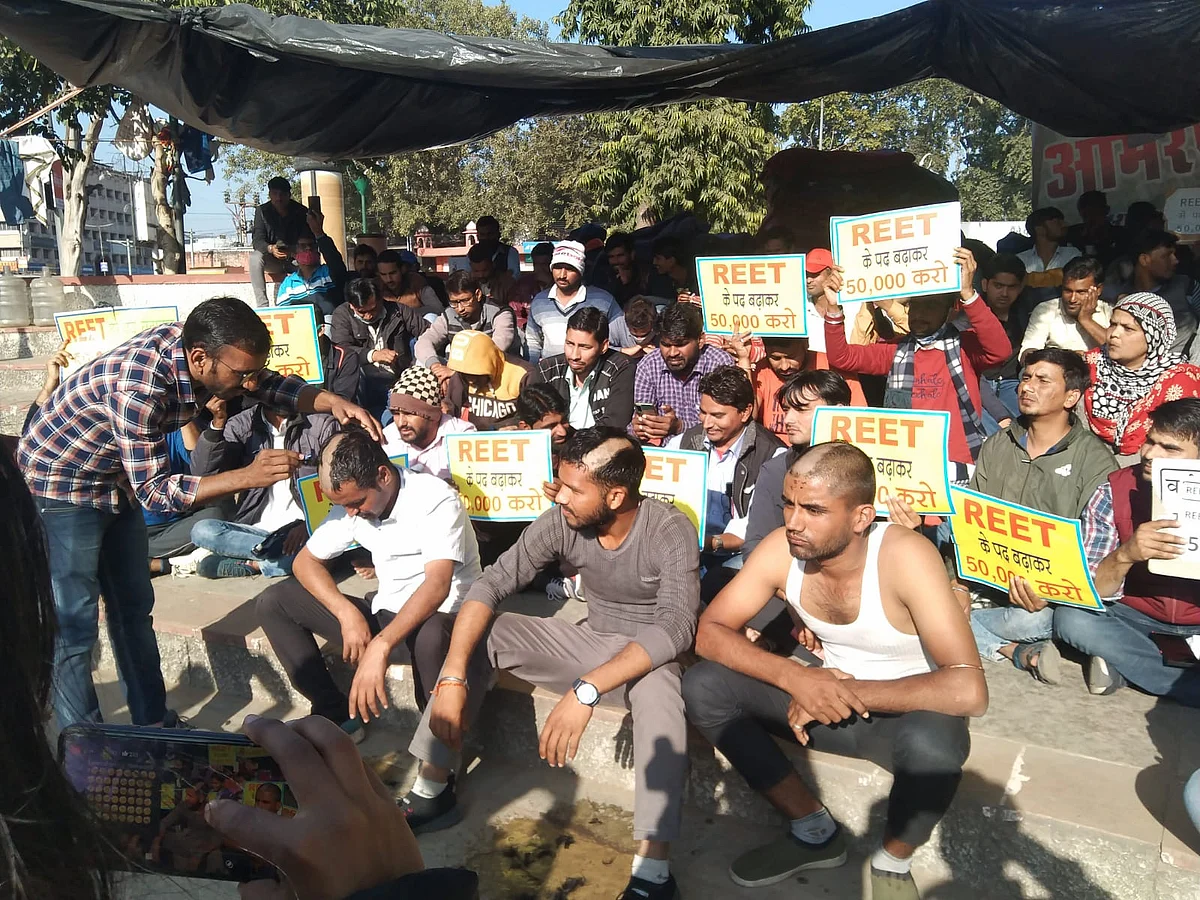 पहले मुर्गा, अब मुंडन देश का युवा क्यों है बेहाल, सुनो सरकार