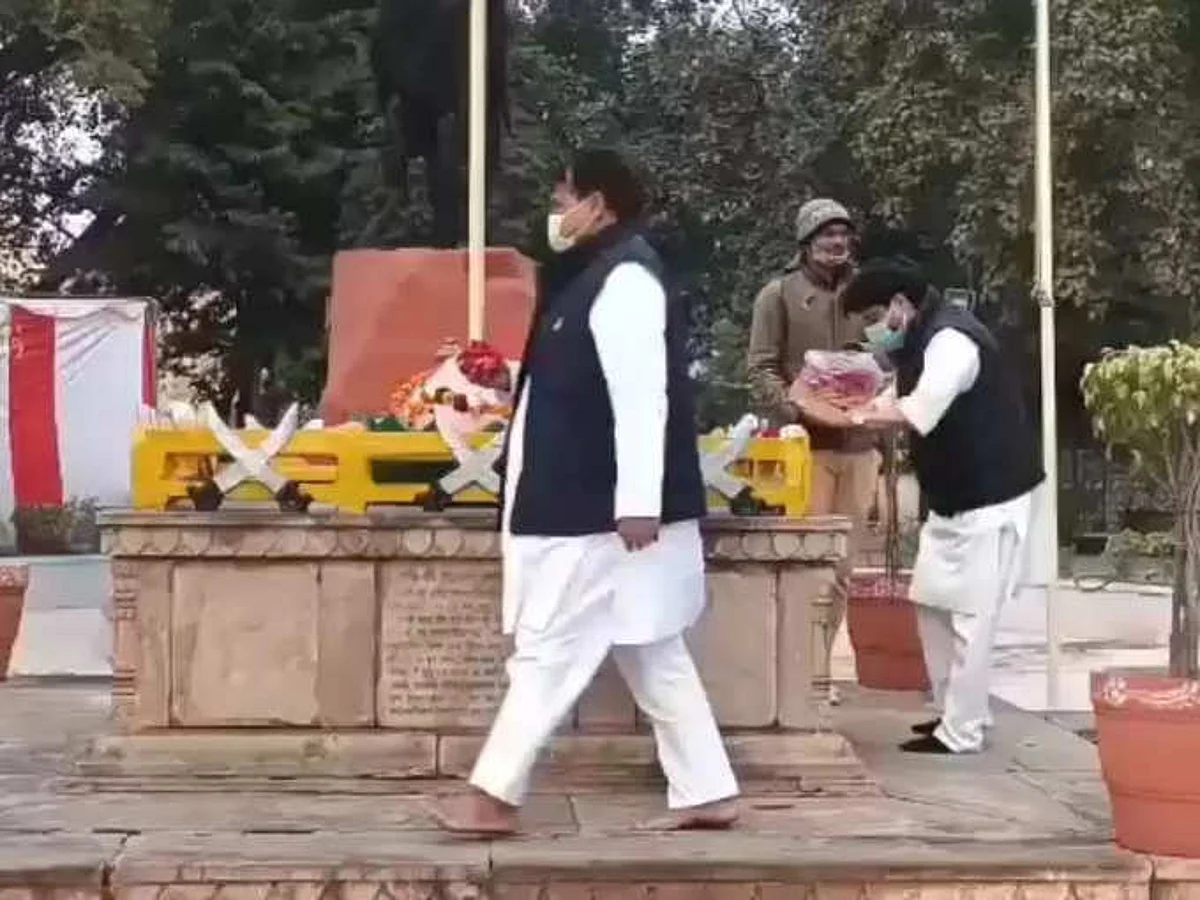 ज्योतिरादित्य का राजनैतिक संदेश क्या सिंधिया परिवार का रानी लक्ष्मीबाई से गद्दारी का दाग धो पाएगा? आखिर क्या है ये कलंक?