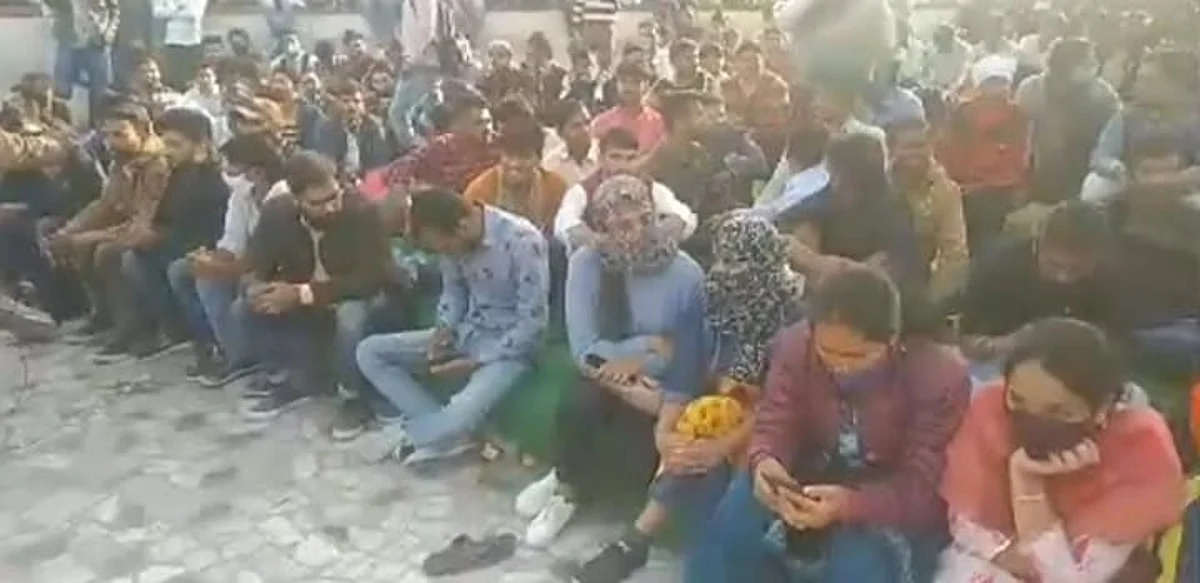"नहीं मानी बात तो कांग्रेस की रैली का निकाल देंगे रैला, राहुल गांधी को नहीं घुसने देंगे"- बेरोजगार युवा
