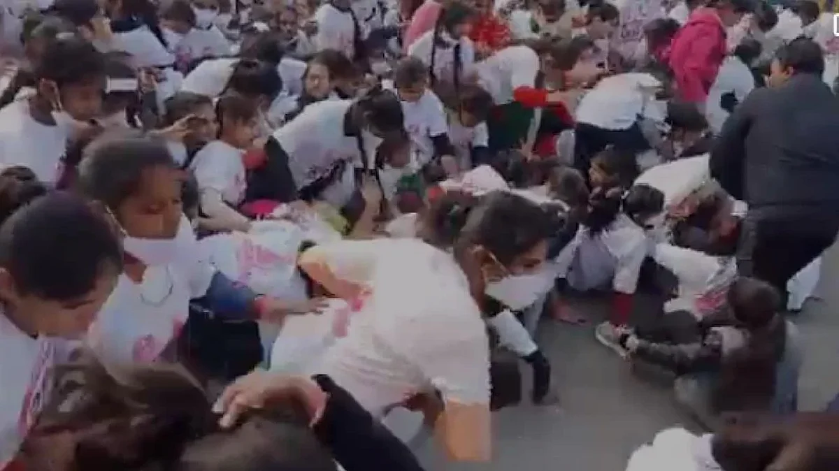 कांग्रेस मैराथन में मची भगदड, छात्राओं को आई चोट ,कांग्रेस नेता ने दिया घटना पर बेतुका बयान