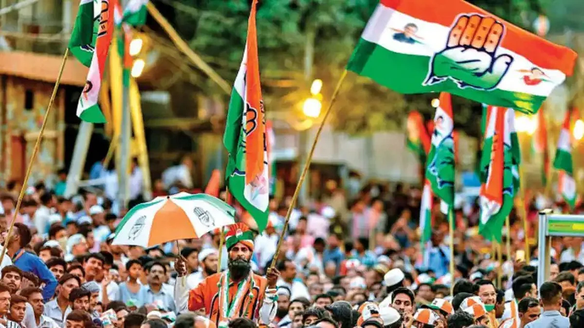 UP का सियासी रण हुआ प्रचंड, अपने पुराने कार्ड पर दांव खेलेगी कांग्रेस, दलित-मुस्लिम-ब्राह्मण का बनाएगी गठजोड़