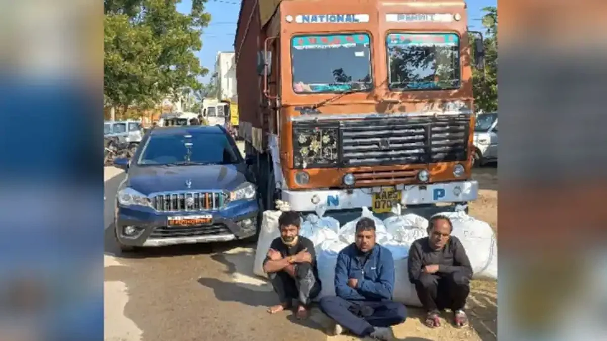'बबलू भैया के बेटे ने विशाखापट्टनम से मंगवाया 50 लाख का गांजा'