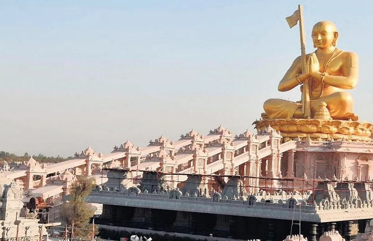 कैसी है 216 फीट ऊंची 120 किलो सोने से बनी Statue of Equality की प्रतिमा, PM मोदी ने किया अनावरण