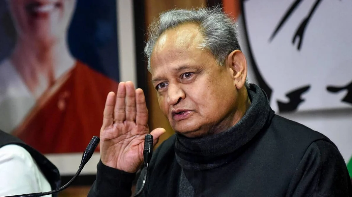 पेपर लीक करने वालों को कानून के दायरे में लेकर कड़ी कार्रवाई की जाएगी : CM गहलोत