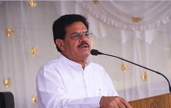 सरकार के मंत्री उदयलाल अंजना का कहना है कि एक अप्रैल से किसानों को 20 हजार करोड़ रुपये का ब्याज मुक्त ऋण वितरण शुरू किया जाएगा। राजस्थान के इतिहास में पहली बार सरकार ने ऋण वितरण का सबसे बड़ा लक्ष्य निर्धारित किया है।