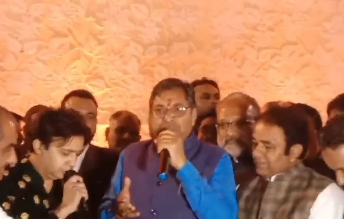 राजस्थान बीजेपी प्रदेशाध्यक्ष सतीश पूनिया ने गाना गाकर किया सियासी वॉर