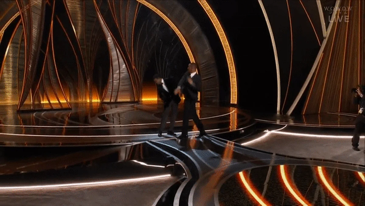 OSCARS 2022: Will Smith Slap Chris Rock-पत्नी पर जोक सहन नहीं कर पाए विल स्मिथ, Rock को जड़ा जोरदार थप्पड़