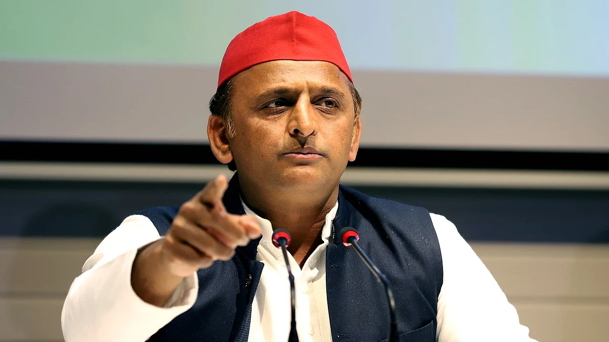 यूपी विधान परिषद चुनाव में आजमगढ़ सीट पर समाजवादी पार्टी को हार का सामना करना पड़ा है।9 सीटों पर निर्विरोध जीत दर्ज करने वाली भाजपा ने 27 में से 24 सीटों पर जीत हासिल की है। इस तरह बीजेपी ने 36 में से 33 सीटों पर जीत हासिल की।