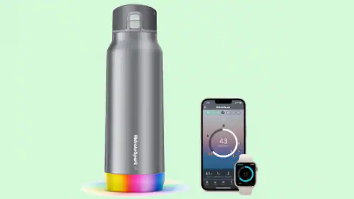 Smartphone और वॉच के बाद अब बॉटल भी स्मार्ट, Apple ने की लॉन्च, कीमत भी हैरान करने वाली