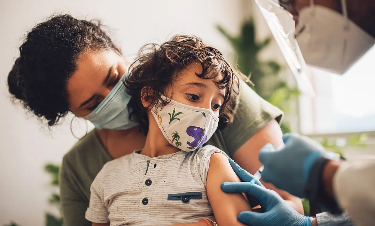 Children’s Vaccination: 5-12 साल के बच्चों के लिए टीकाकरण पर आज होगी बैठक, इन मुद्दों पर हो सकती है चर्चा