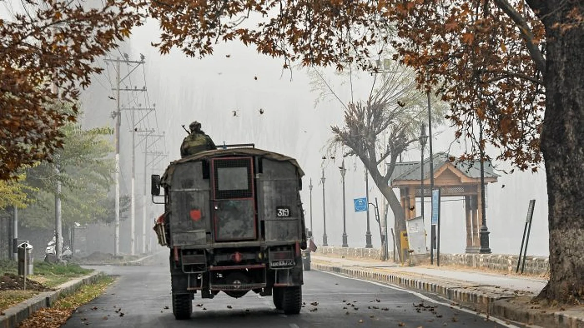 Kashmir Terror Attack : घाटी में 24 घंटे में सुरक्षाबलों पर दूसरा आतंकी हमला