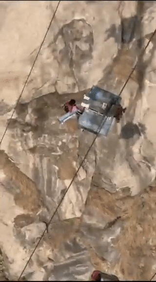 Deogarh Ropeway Rescue: जहां ट्रॉली से सैंकड़ों श्रद्धालु जाते हैं, आखिर वहां कैसे हुआ इतना बड़ा हादसा