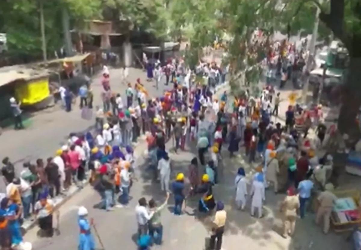 खालिस्तान पर पटियाला में हिंसा: सिख और हिंदू संगठनों मे झड़प, पुलिस को करनी पड़ी फायरिंग, पत्थरबाजी, तलवारें भी चलीं