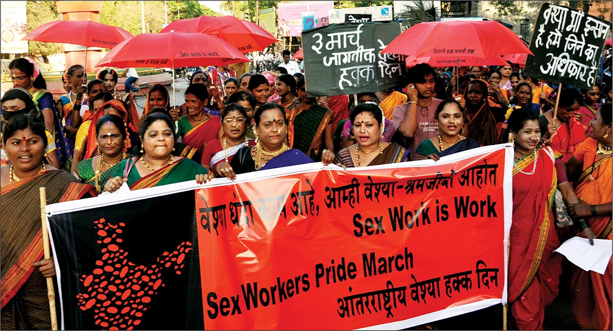 सेक्स वर्कर्स का भी होगा आधार : SC ने UIDAI को दिए निर्देश, कहा- हर व्यक्ति से सम्मान पूर्ण व्यवहार मूलभूत अधिकार