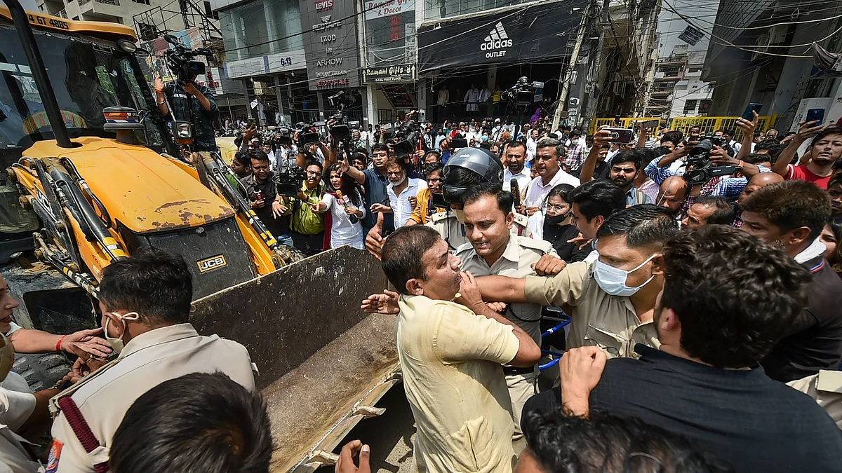 Shaheen Bagh: अतिक्रमण याचिका पर सुप्रीम फटकार, SC ने कहा - ये मामला जहांगीरपुरी से बिल्कुल अलग, पहले HC जाएं