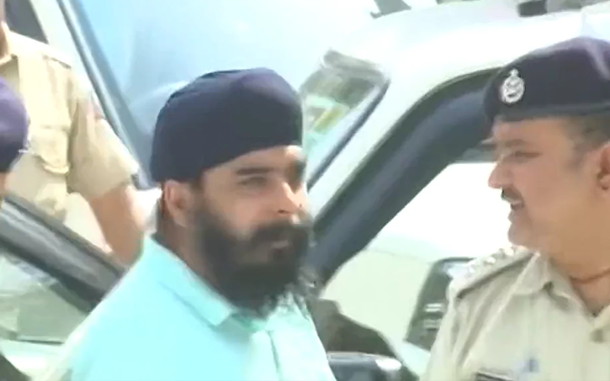 बग्गा की गिरफ्तारी में आया नया मोड, पंजाब पुलिस पर दिल्ली पुलिस ने किया किडनैपिंग का केस दर्ज