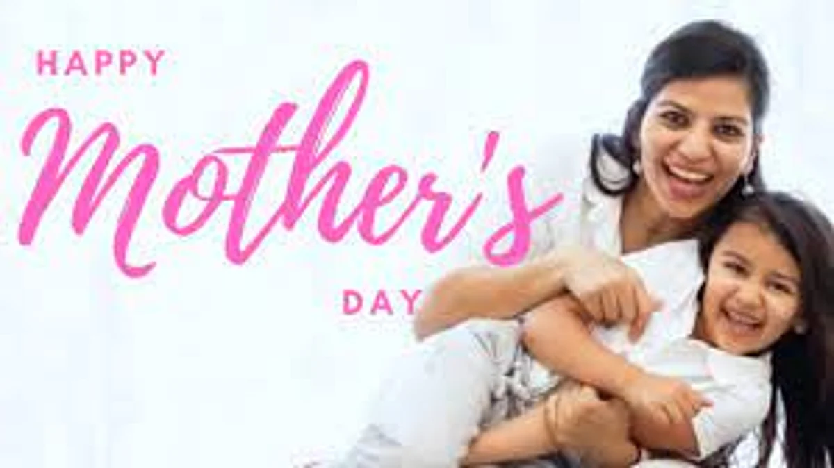 Mother’s Day 2022: इस मदर्स डे पर बनें मां के Best Friend, ये खास तोहफे देकर करें उन्हें खुश
