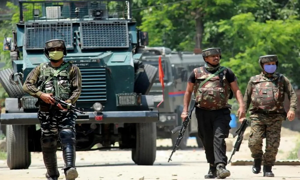 J&K: कुपवाड़ा में 3 आतंकी ढेर, बीते 24 घंटे में सुरक्षा बल ने मार गिराए 6 आतंकवादी