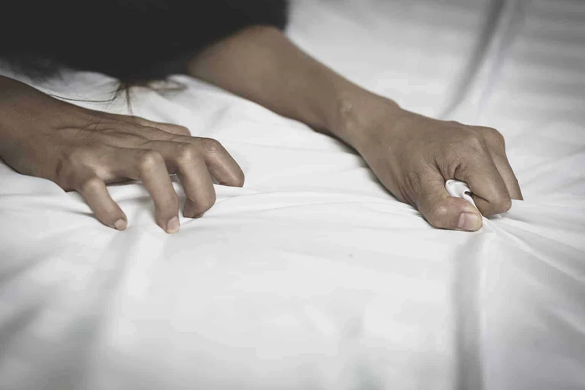 महिला ने चालाकी से कॉन्डोम में छेद किया, अब स्टील्थिंग केस में 6 माह की सजा, आखिर क्या है ये मामला