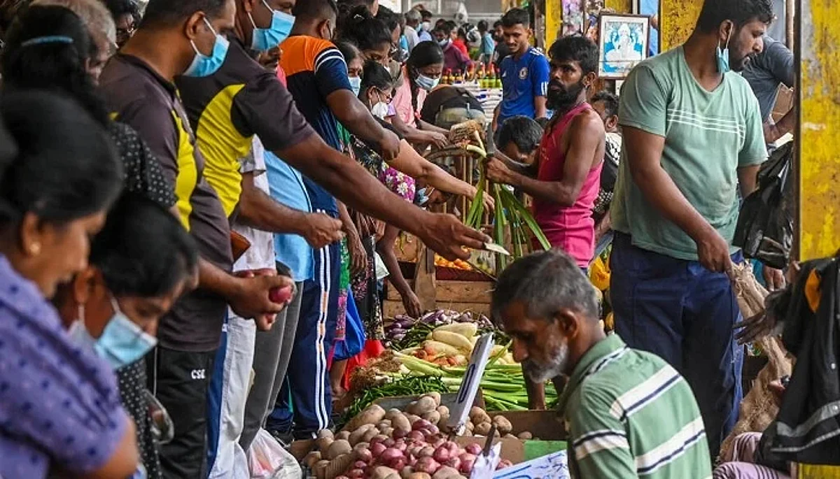 खाद्य संकट से निपटने के लिए श्रीलंकाई सरकार की नई तरकीब, सरकारी कर्मचारियों को सब्जी उगाने के लिए मिलेगी हफ्ते में एक्सट्रा लीव