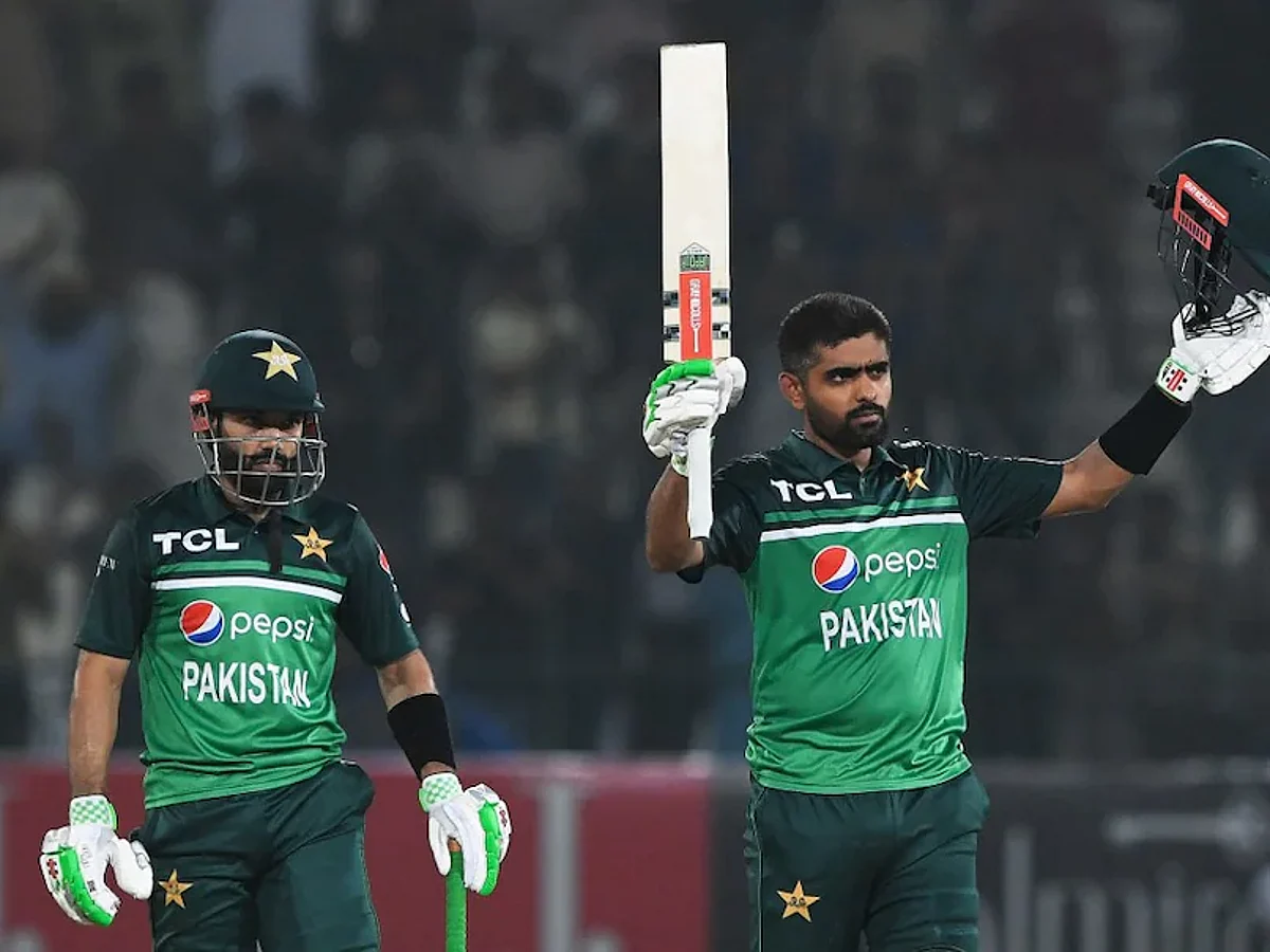 पाक क्रिकेटर BABAR AZAM ने तोड़ा विराट कोहली का एक और रिकॉर्ड, 13 पारी में बना दिए इतने रन