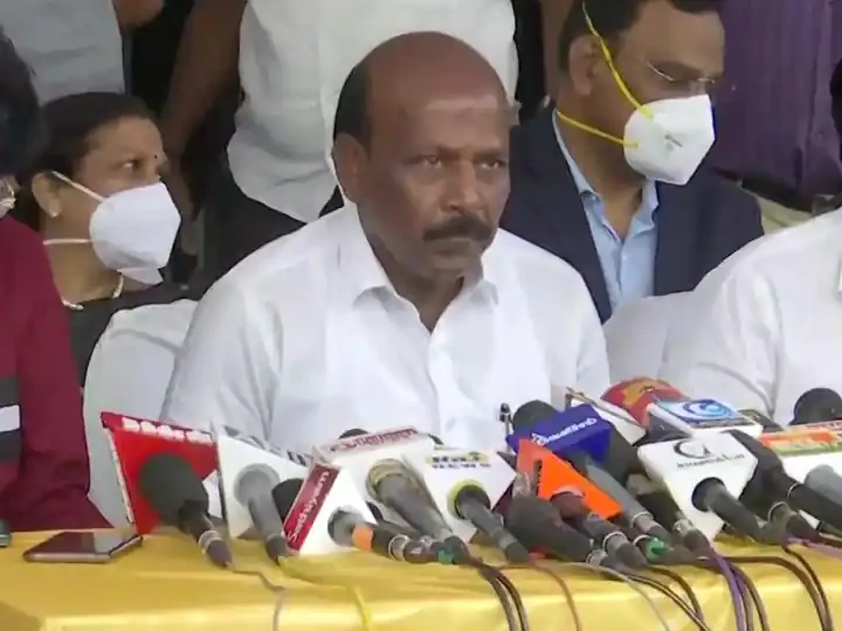 तमिलनाडु के स्वास्थ्य मंत्री का अजीबो - गरीब बयान: कहा तमिलनाडु में कोरोना के लिए उत्तर भारतीय छात्र जिम्मेदार