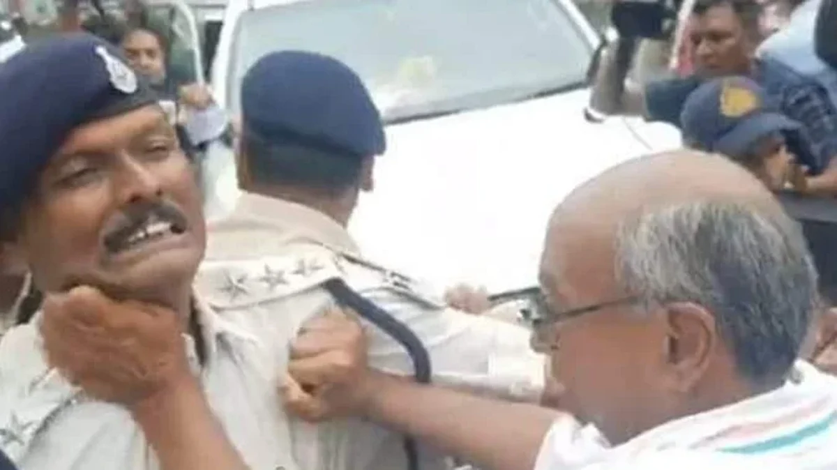 MP News: भोपाल में पंचायत चुनाव में जमकर हंगामा, विश्वास सारंग व दिग्विजय सिंह भिड़े, पुलिस से झड़प, फोटो वायरल