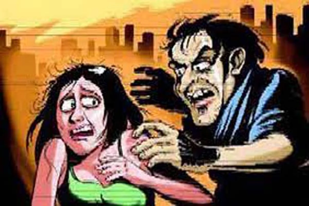 लगातार धमकी देता रहा परेशान पीड़िता ने अपनी स्नातक की पढ़ाई तक छोड़ दी