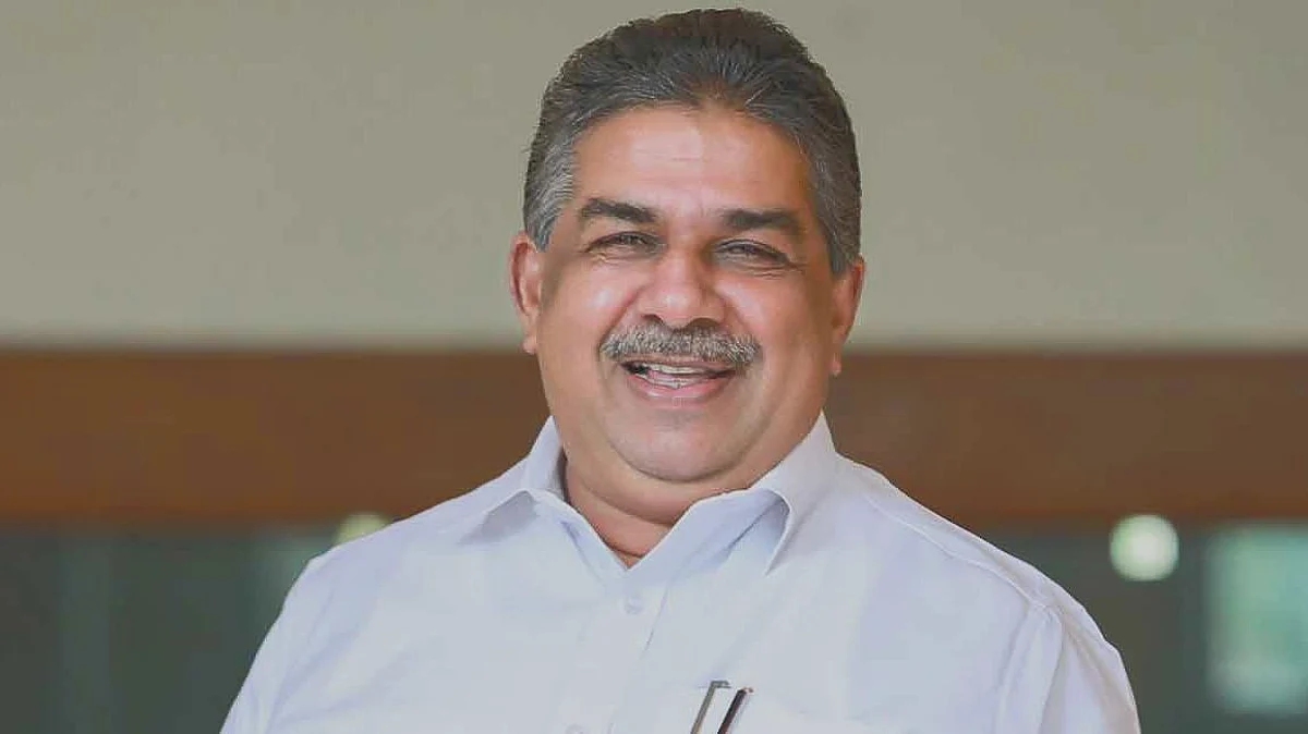 केरल के मंत्री साजी चेरियन की फिसली जुबान, संविधान की आलोचना की बोले- देश के लोगों को लूटने का संविधान