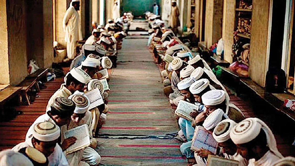 मदरसा शिक्षाः अब TET शिक्षक ही पढ़ा सकेंगे यूपी में, आधुनिक शिक्षा पर जोर