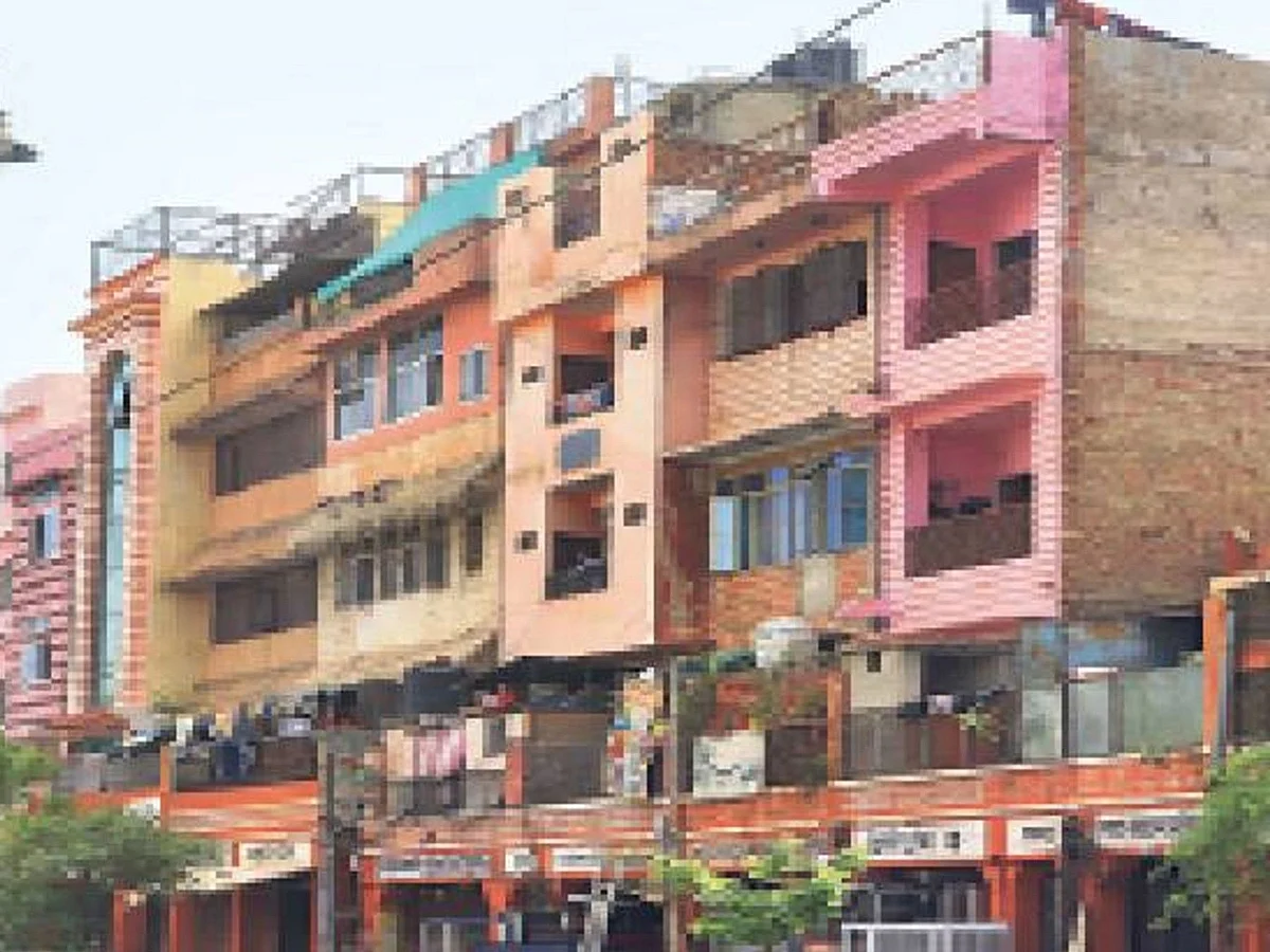 गहलोत की राजधानी जयपुर में हैरिटेज नियमों की धज्जियां उड़ाते हुए बनाई जा रही है 3 मंजिला से ऊंची बिल्डिंग