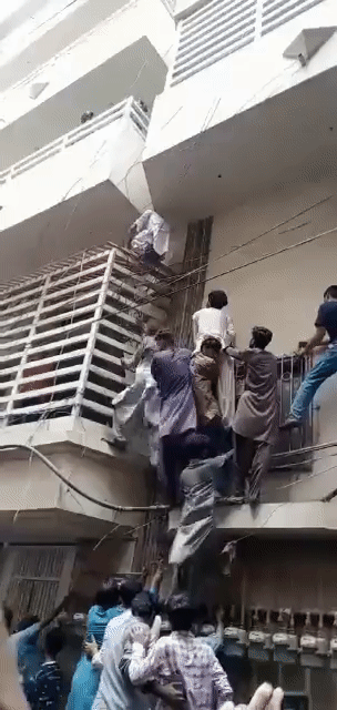 Pakistan News: हिन्दू लाचार.. अल्पसंख्यकों पर अत्याचार; सिख लड़की से जबरन निकाह, सफाईकर्मी को बेरहमी से पीटा