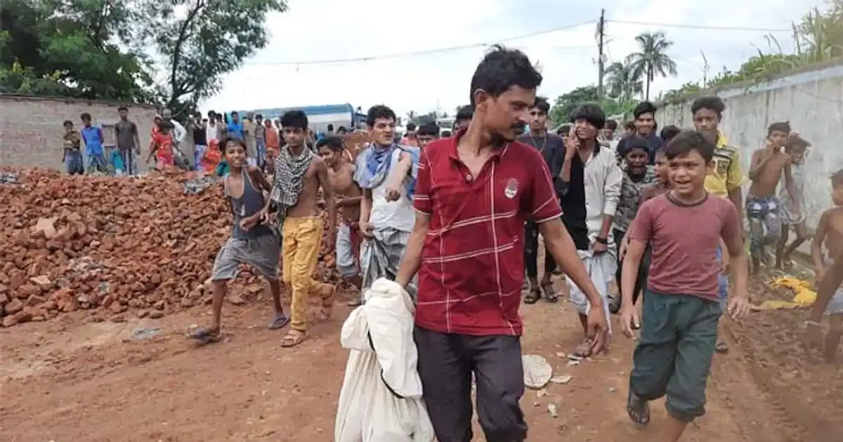 बंगाल के हावड़ा में कचरे में मिले 17 भ्रूण, क्या अबॉर्शन के बाद फेंके गए ?