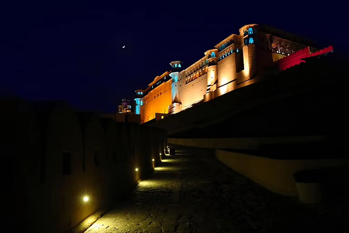 Forts in Rajasthan: “CHEEL KA TEELA”- Strategy Behind Fortification of Jaipur