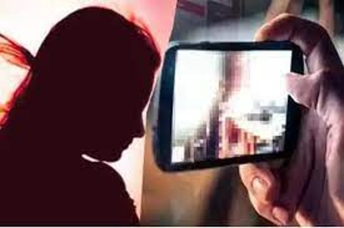 सोशल मीडिया पर लड़कियों को फंसा रहा गैंग: अश्लील वीडियो बनाकर यू ब्लेकमेल कर रहे
