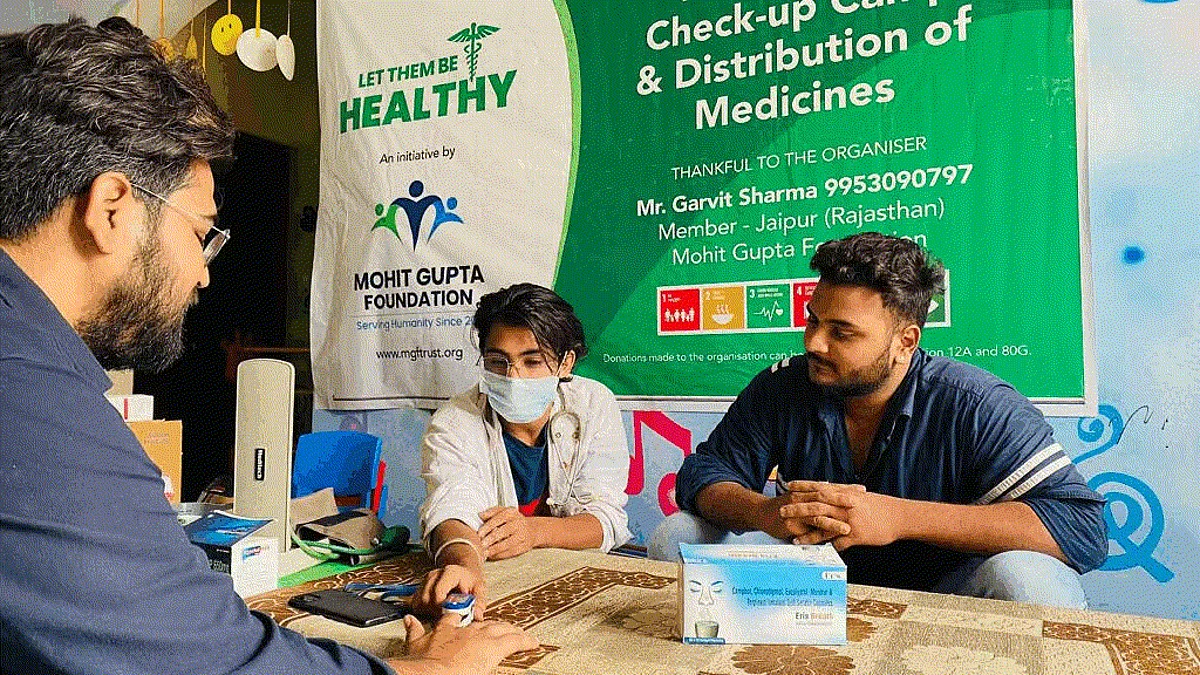 Jaipur: 20 साल के गर्वित ने किया गौरवान्वित; पॉकेट मनी से उठाया हेल्थ शिविर का खर्च, अब हो रही चौतरफा सराहना