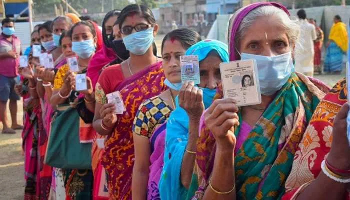Gujarat Election 2022: 50% महिला मतदाता; कुल 1,621 उम्मीदवारों में से महिलाएं महज 189