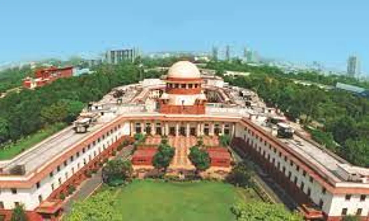 EWS Reservation: गरीबों के 10 फीसदी आरक्षण पर SC ने 3-2 से लगाई मुहर, क्या रही फैसले की मुख्य बातें पढ़े...