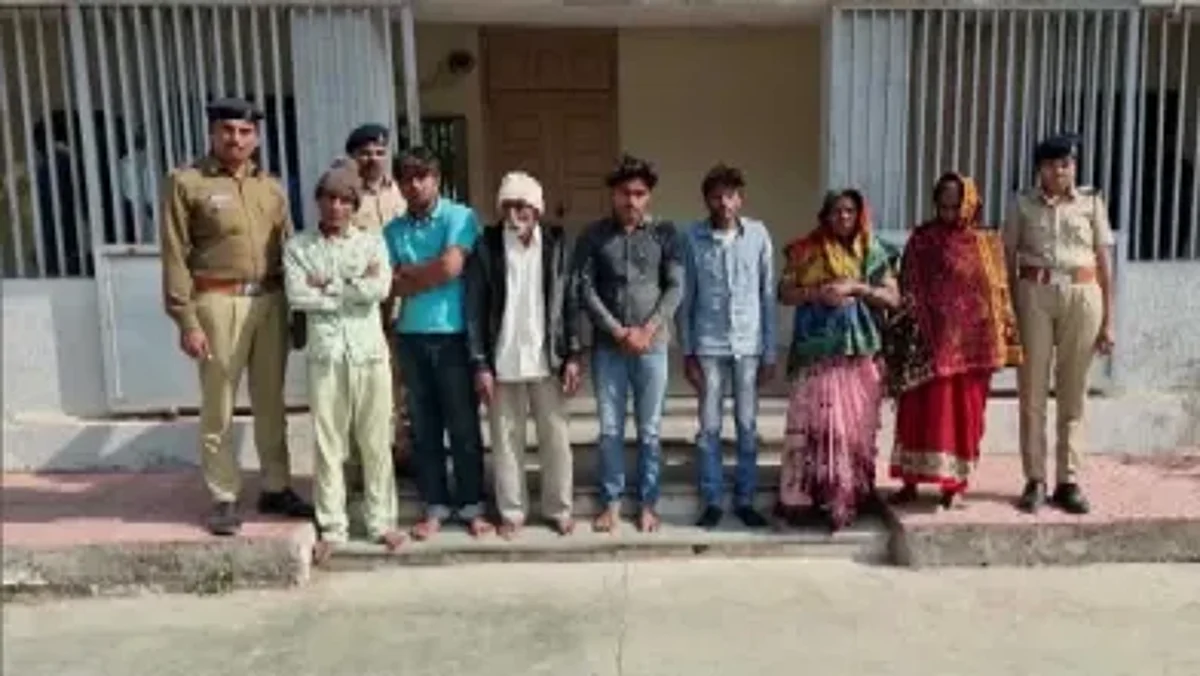 पुलिस ने कार्रवाई करते हुए 7 आरोपियों को गिरफ्तार किया।