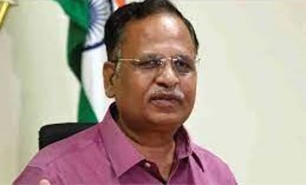 Satyendar Jain: मसाज वाले मंत्री ने अब जेल अफसरों को दी धमकी; जानें क्या कहा