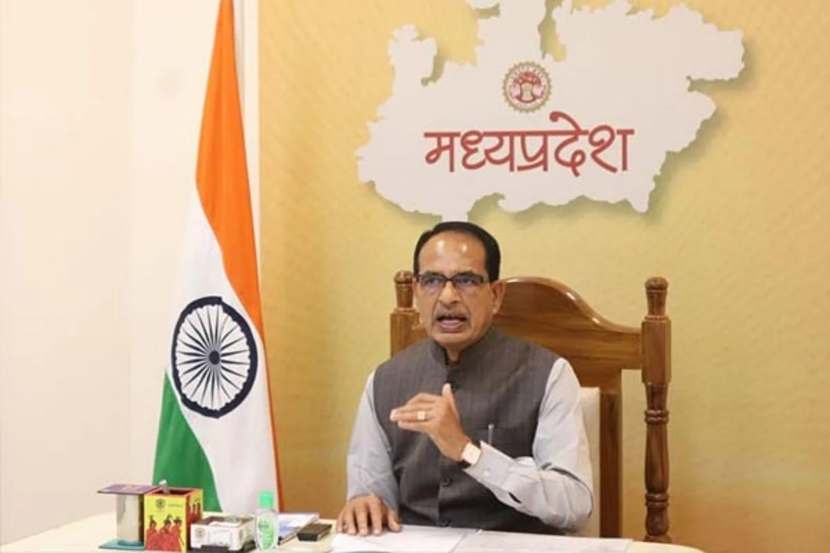 Madhya Pradesh: शिवराज सिंह चौहान का बड़ा एलान, अब सरकारी स्कूलों में धार्मिक ग्रंथों की पढ़ाई