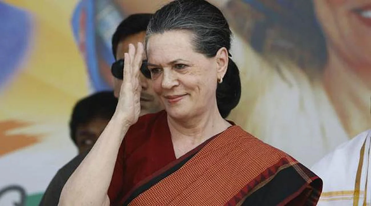 चुनाव जीतने के बाद पहली बार रायबरेली पहुंची सोनिया गांधी ने बीजेपी पर बोला हमला