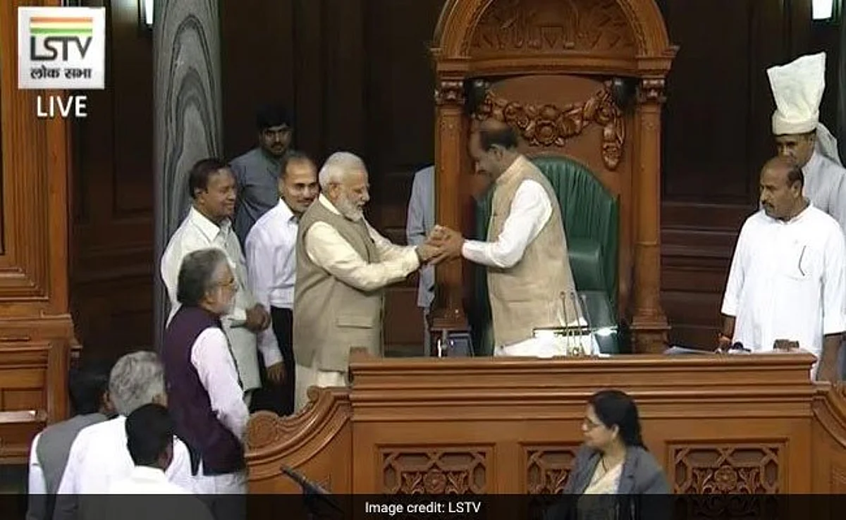 प्रधानमंत्री नरेंद्र मोदी खुद ओम बिरला को स्पीकर पद तक छोड़ कर आये