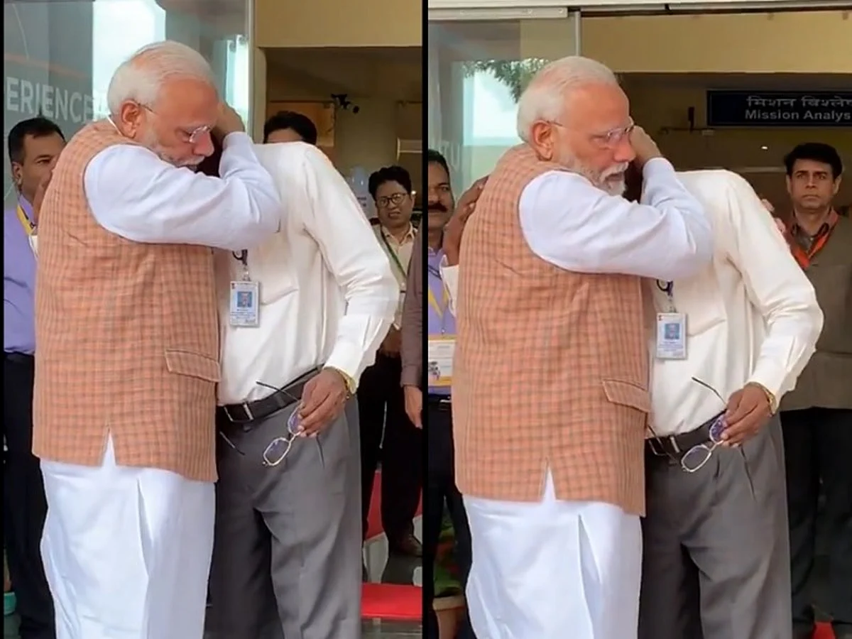 चंद्रयान 2: पीएम मोदी ने गले लगाया, अपने भावनात्मक टूटने के बाद इसरो प्रमुख को सांत्वना दी