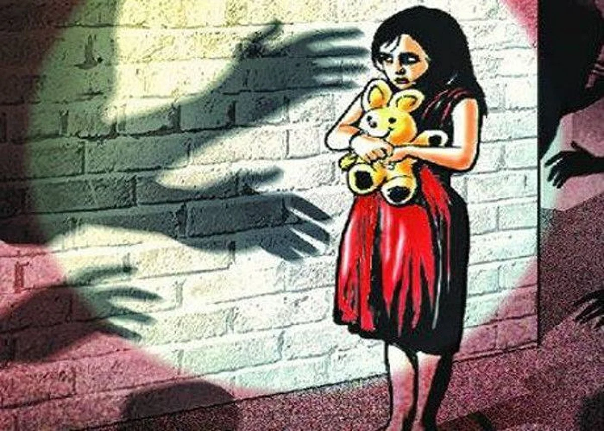 गैंगरेप की शिकार नाबालिग पीड़िता इंसाफ के लिए 14 महीने भटकती रही, कोर्ट के आदेश पर किया मुकदमा दर्ज