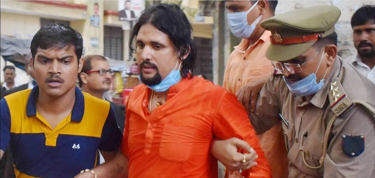 हरिद्वार में आनंद गिरी के आश्रम मे हुई चोरी ,सील बंद था आश्रम। पुलिस की लापरवाही सवालों के घेरे मे